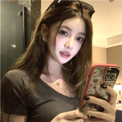 镇上陌生人